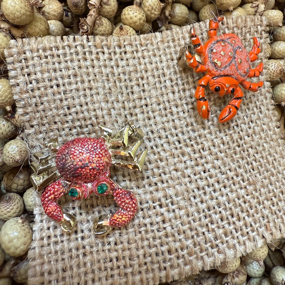 Vintage Set of 2 Colorful Crab Brooch Pins